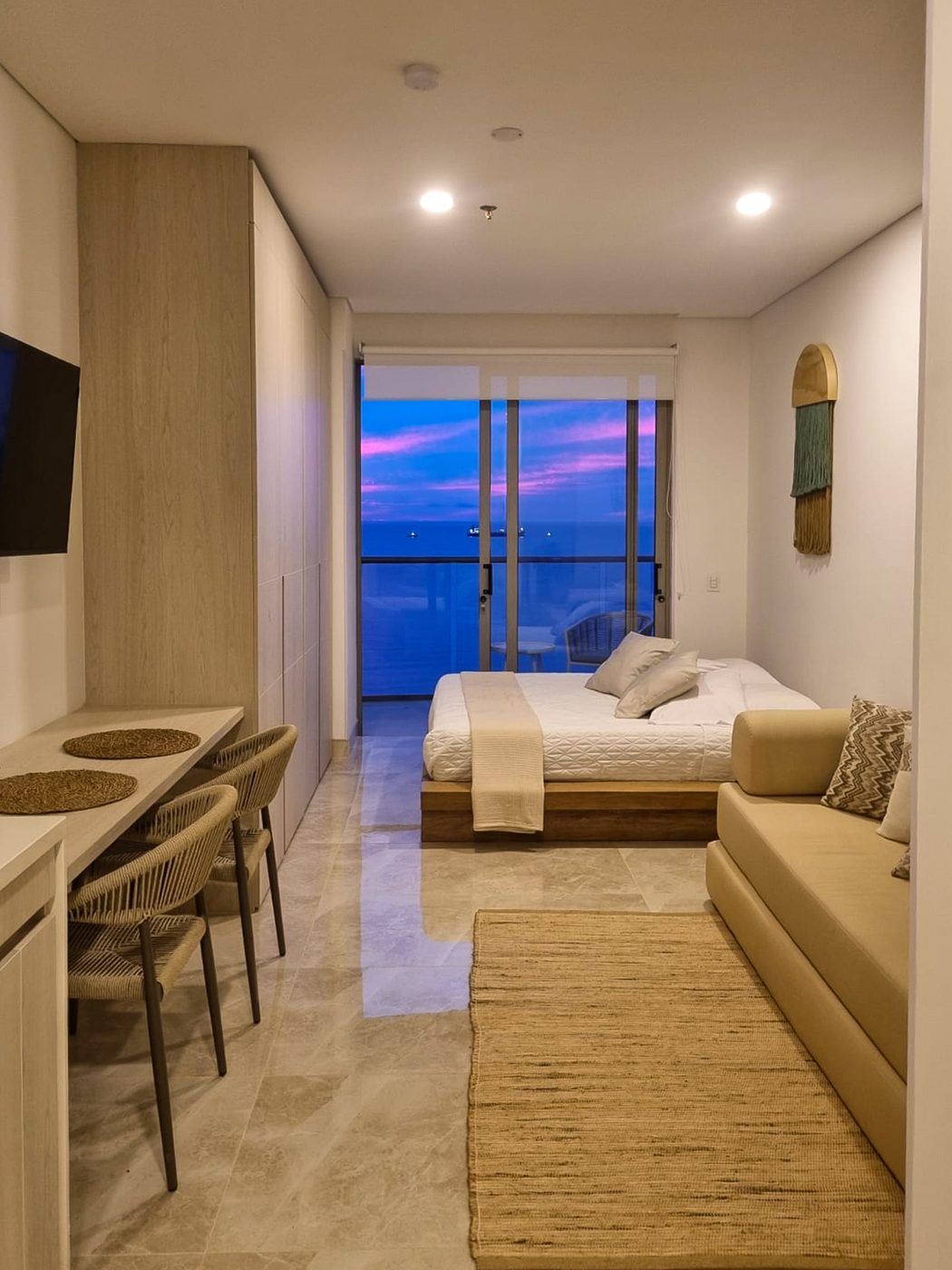 Apartamento al atardecer